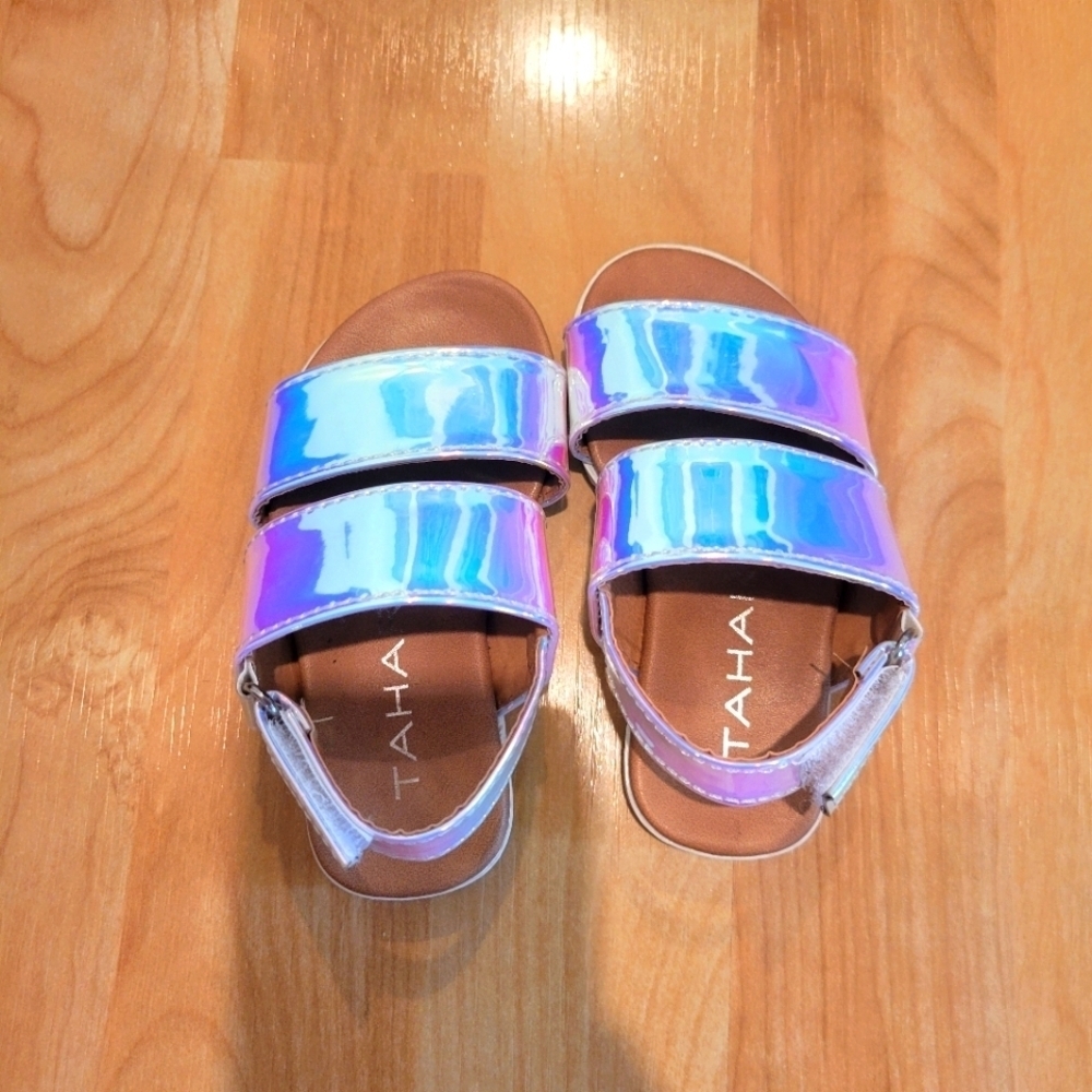 Tahari Iridescent Multicolor Sandals Baby Girl Size 5 - Picture 5 of 11